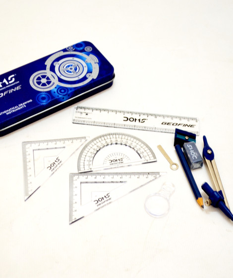 طقم هندسي DOMS